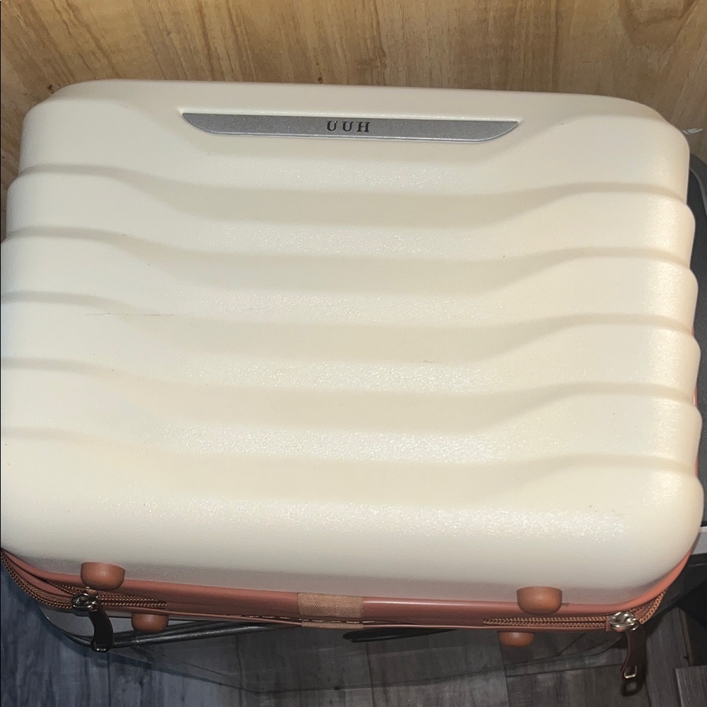 Cream and Tan Storage Organizer